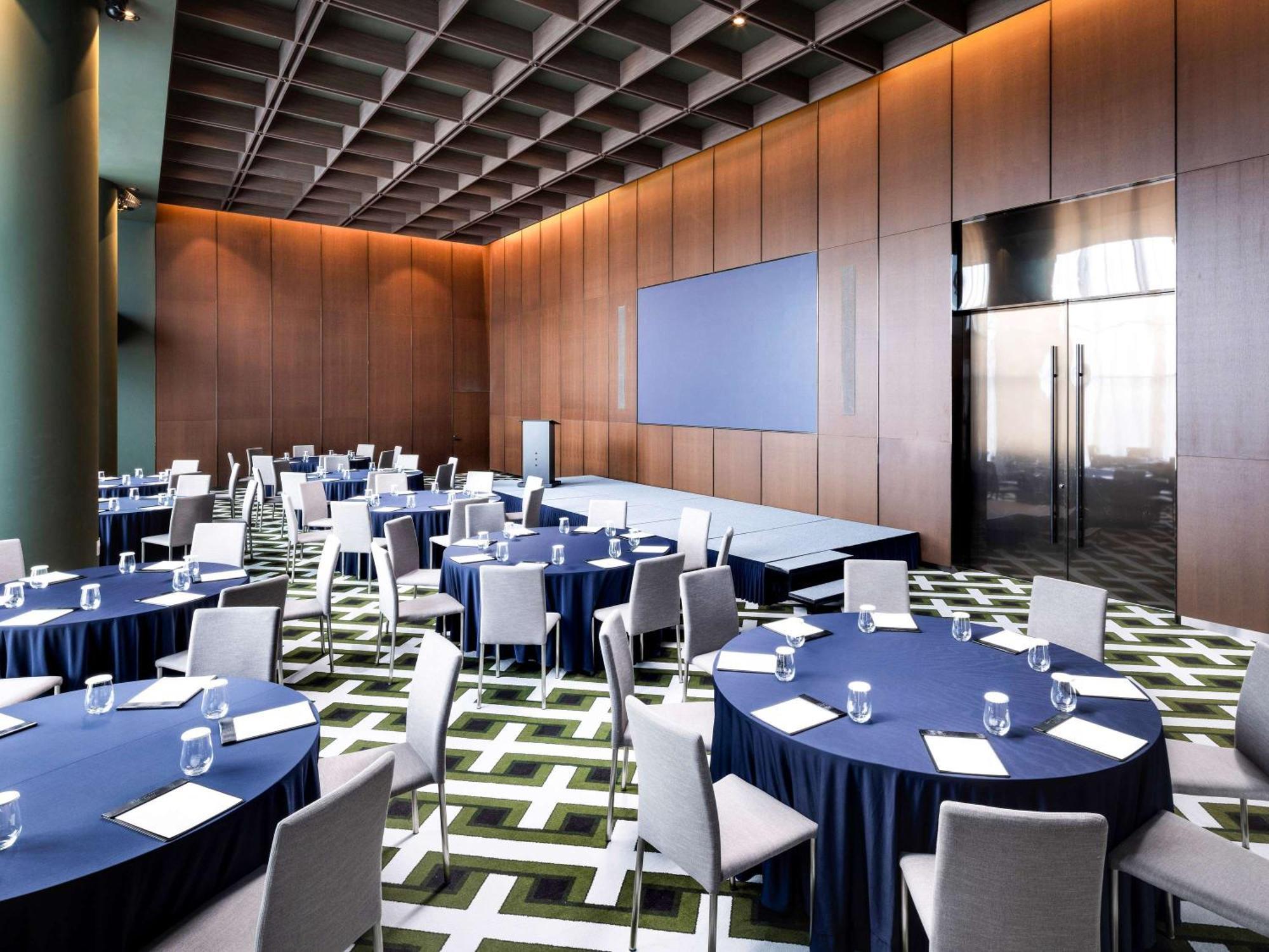 Hotel Mercure Ambassador Magok 4*